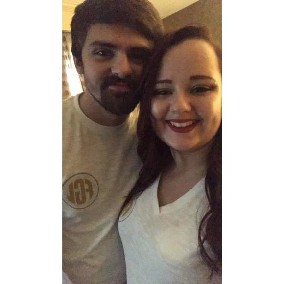 Meet your Posher, Sierra - Picture 1 of 1